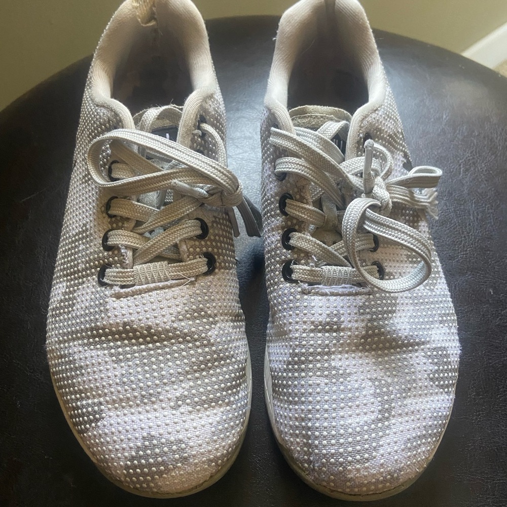 NOBULL White Camo Trainers. Size 7.